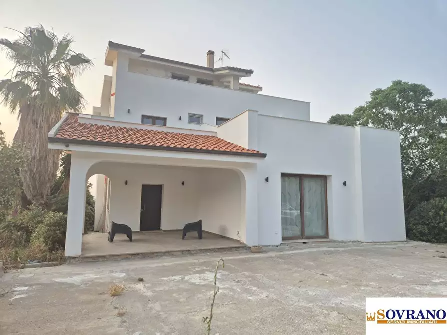 Immagine 2 di Villa in vendita  a Carini