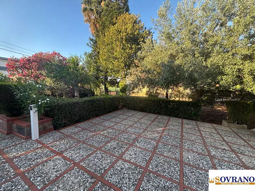 Immagine 10 di Villa in vendita  a Carini