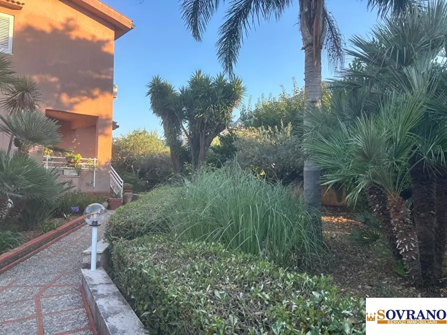 Immagine 6 di Villa in vendita  a Carini