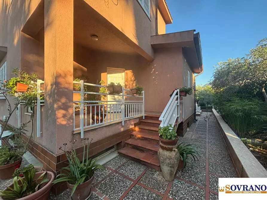 Immagine 5 di Villa in vendita  a Carini