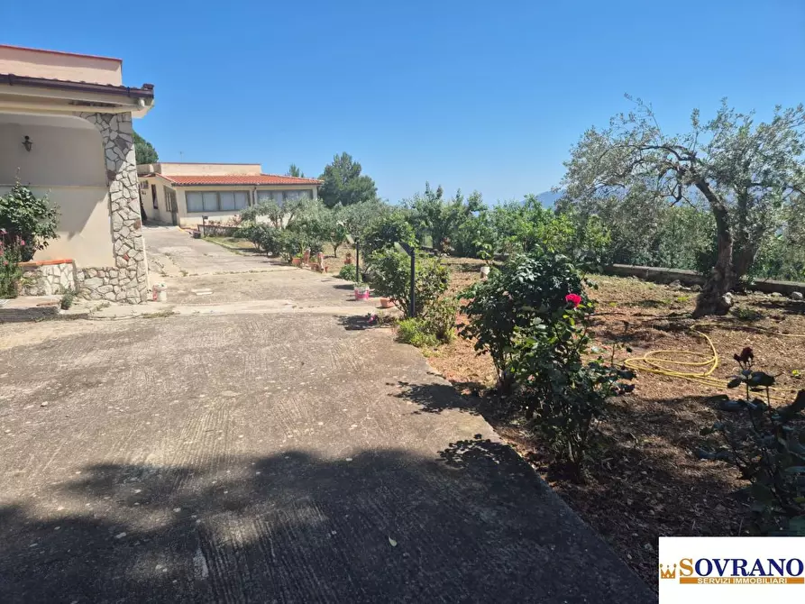 Immagine 5 di Villa in vendita  a Carini