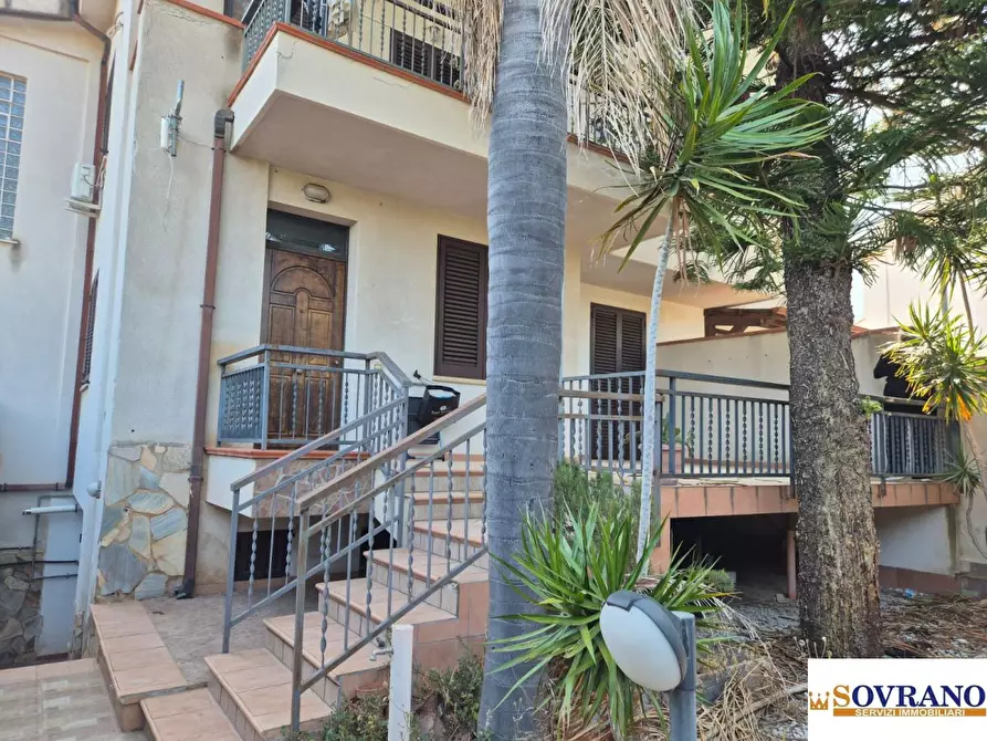 Immagine 1 di Villa in vendita  a Isola Delle Femmine