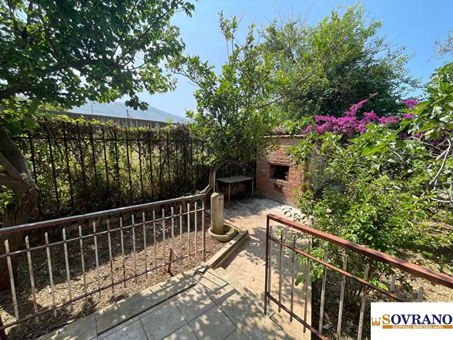 Immagine 7 di Villa in vendita  a Carini