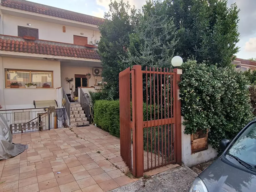 Immagine 1 di Villa in vendita  a Carini