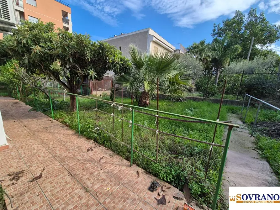 Immagine 9 di Villa in vendita  a Carini