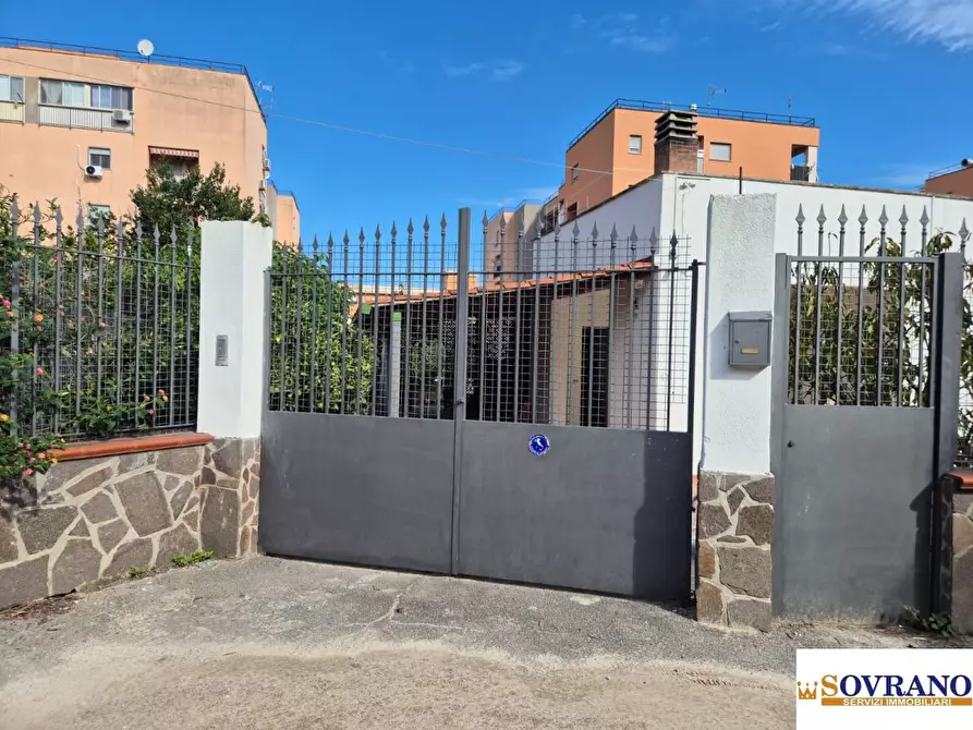 Immagine 2 di Villa in vendita  a Carini