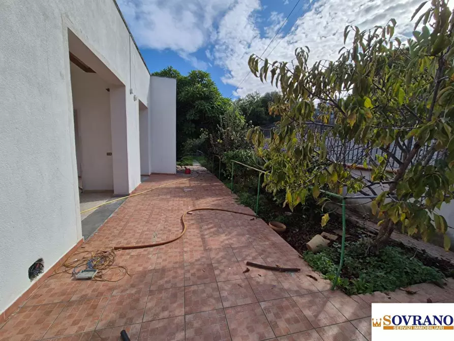 Immagine 5 di Villa in vendita  a Carini