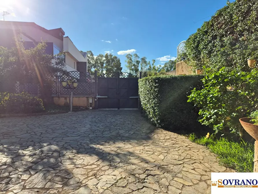 Immagine 7 di Villa in vendita  a Palermo