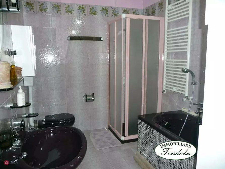 Immagine 9 di Villa in vendita  a Sarzana