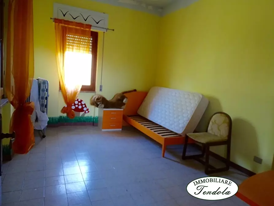 Immagine 6 di Villa in vendita  a Castelnuovo Magra