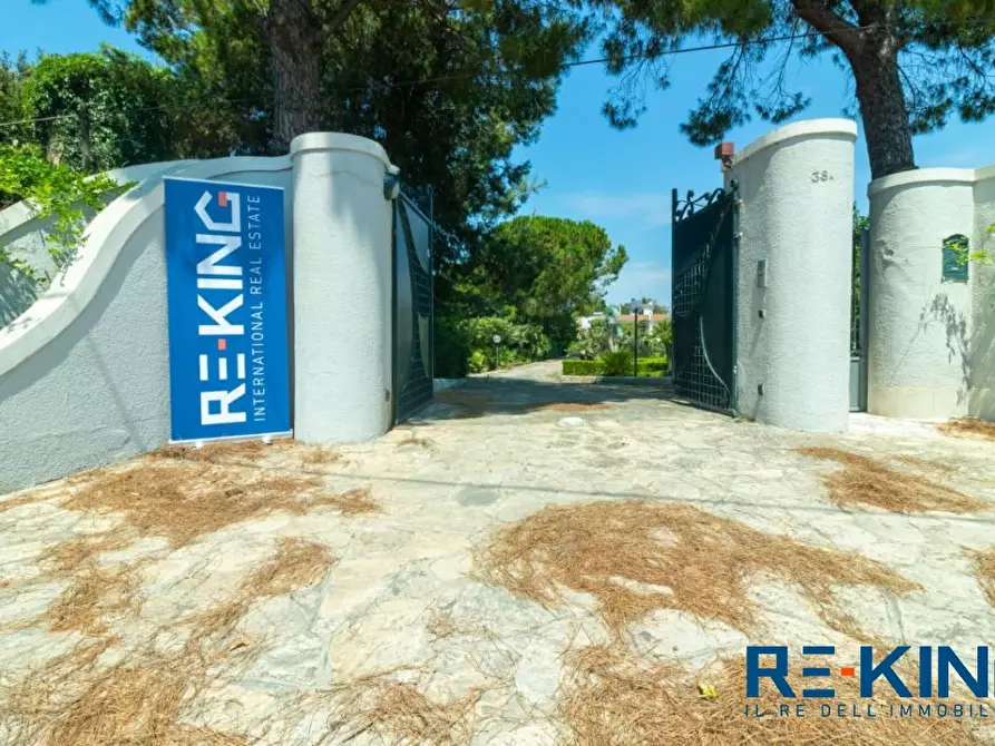 Immagine 2 di Villa in vendita  a Nardo'