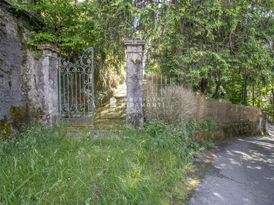 Immagine 10 di Villa in vendita  a Valgreghentino