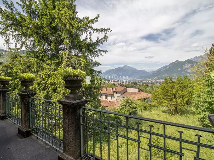 Immagine 4 di Villa in vendita  a Valgreghentino