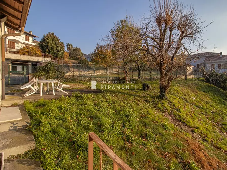 Immagine 6 di Villa in vendita  a Civate