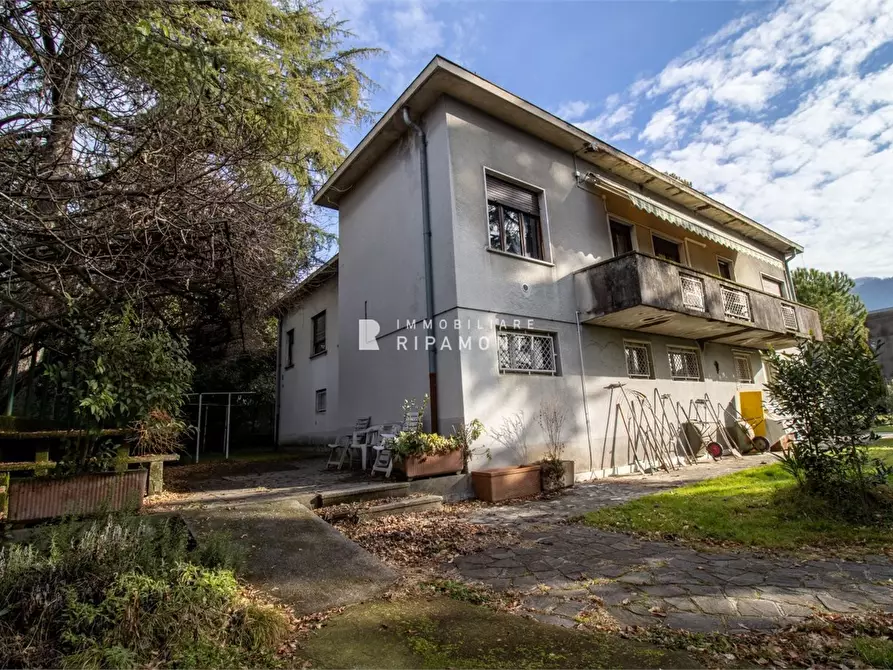 Immagine 5 di Villa in vendita  15 a Calolziocorte