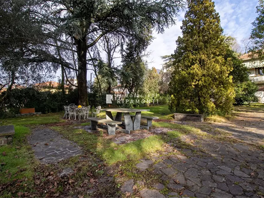 Immagine 9 di Villa in vendita  15 a Calolziocorte