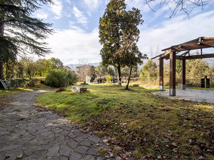 Immagine 8 di Villa in vendita  15 a Calolziocorte