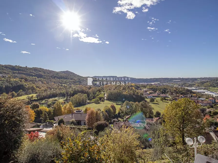 Immagine 10 di Villa in vendita  a Ello