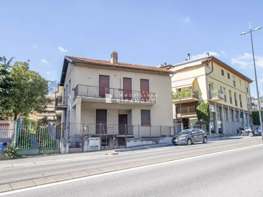 Immagine 3 di Villa in vendita  129 a Lecco