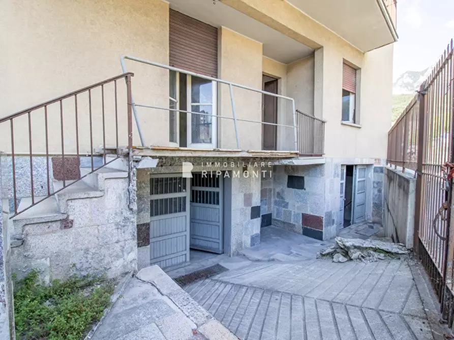 Immagine 5 di Villa in vendita  129 a Lecco