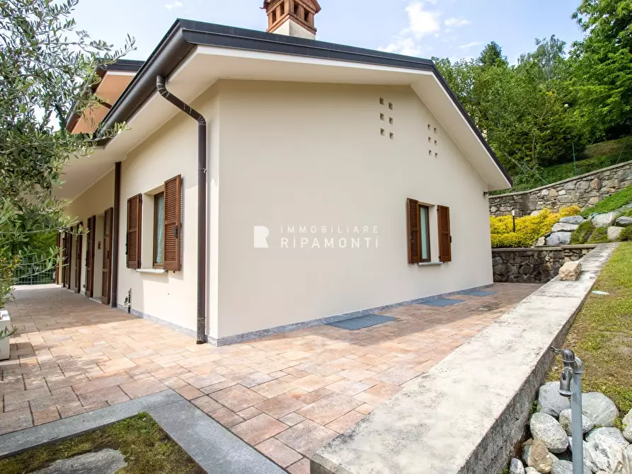 Immagine 4 di Villa in vendita  a Ello