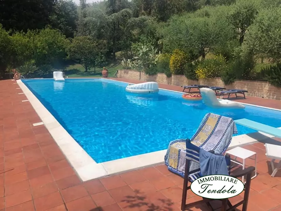 Immagine 7 di Villa in vendita  a Fosdinovo