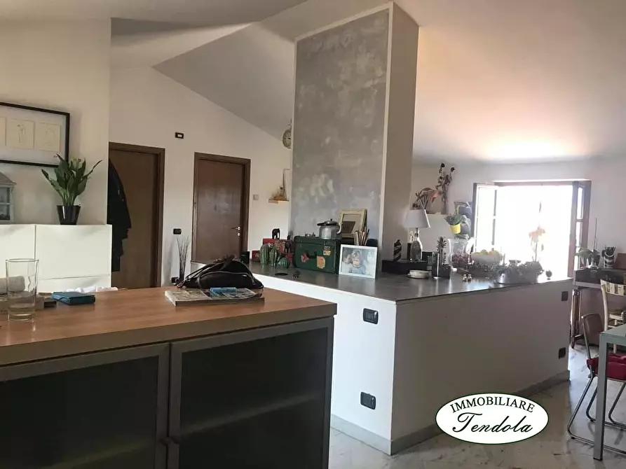 Immagine 6 di Villa in vendita  a Carrara