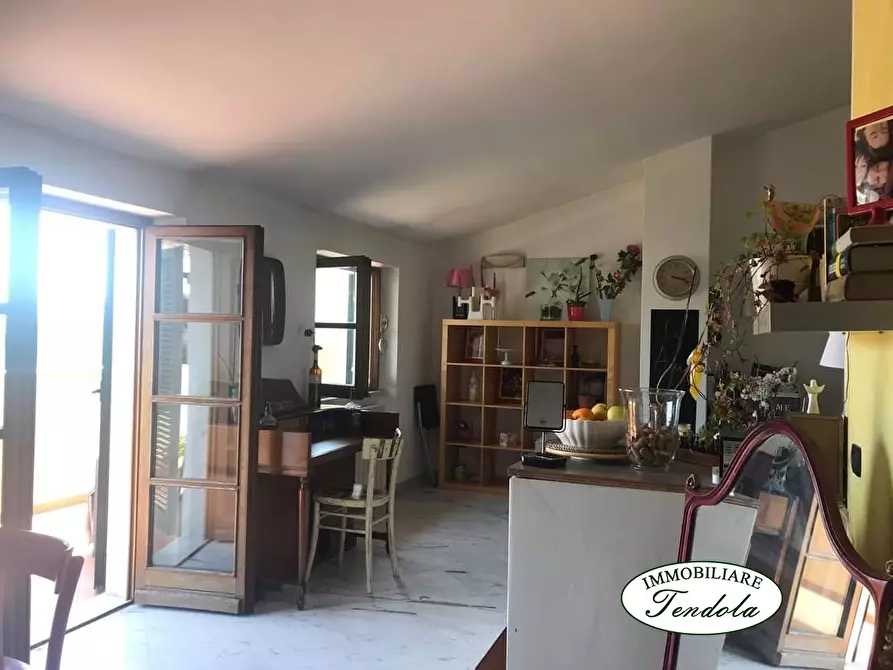 Immagine 7 di Villa in vendita  a Carrara