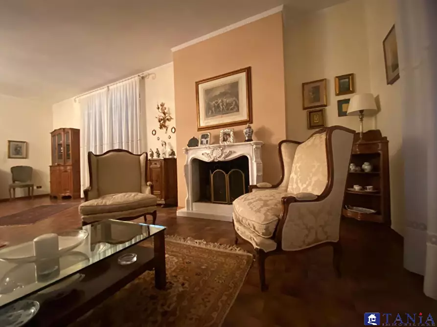 Immagine 4 di Casa indipendente in vendita  23 a Carrara