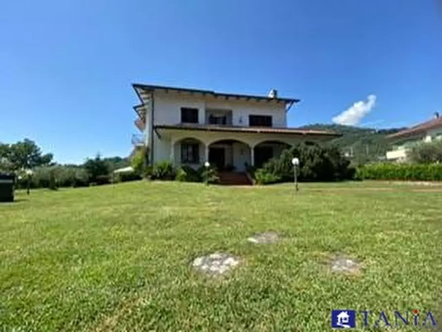 Immagine 2 di Casa indipendente in vendita  23 a Carrara