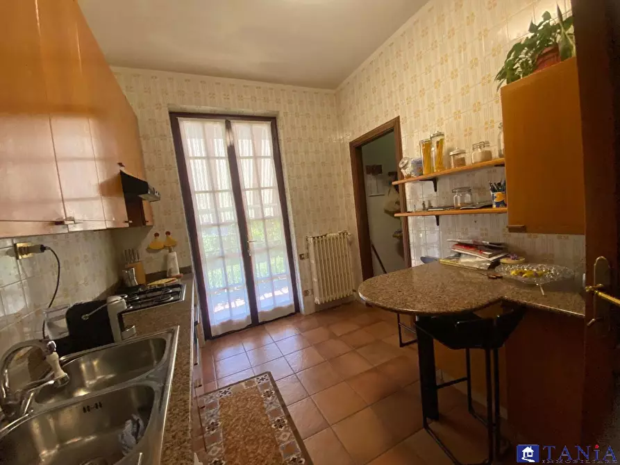 Immagine 10 di Casa indipendente in vendita  23 a Carrara
