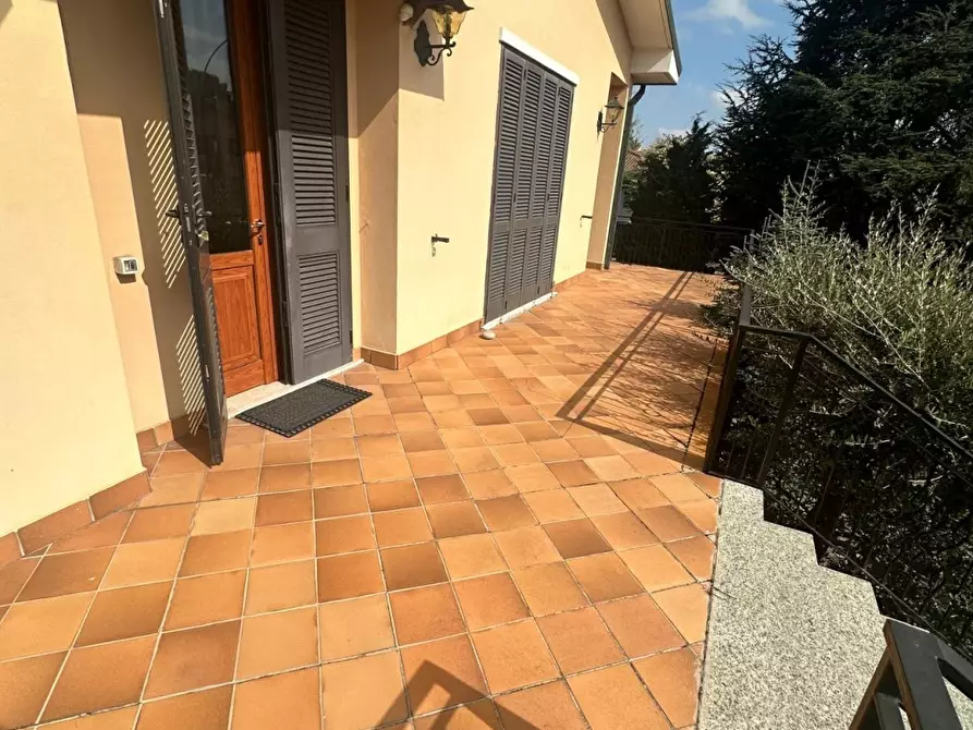 Immagine 1 di Villa in vendita  a Bellinzago Lombardo