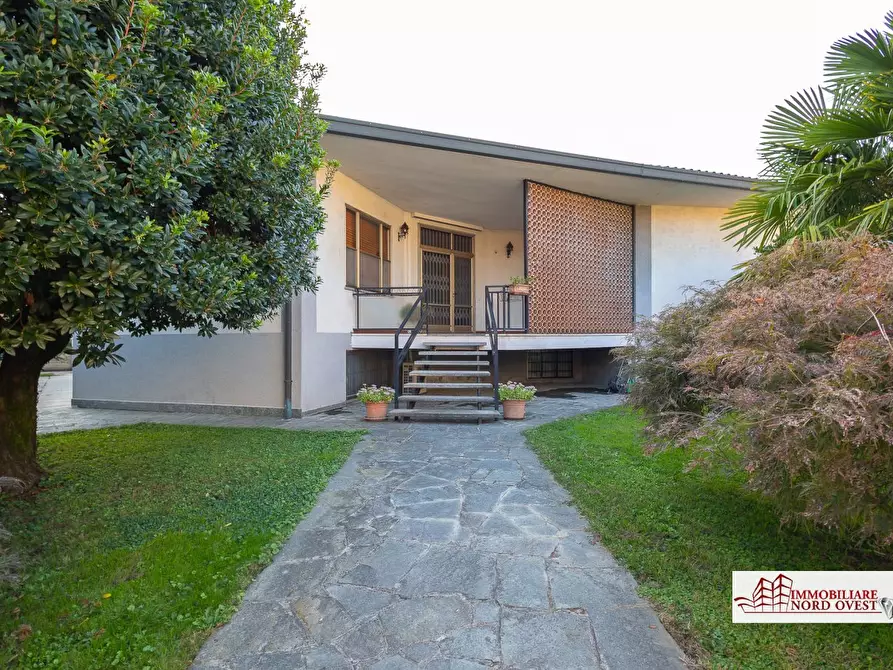 Immagine 1 di Villa in vendita  15 a Albairate