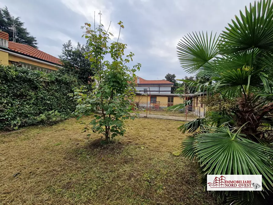 Immagine 5 di Villa in vendita  12-14 a Bareggio