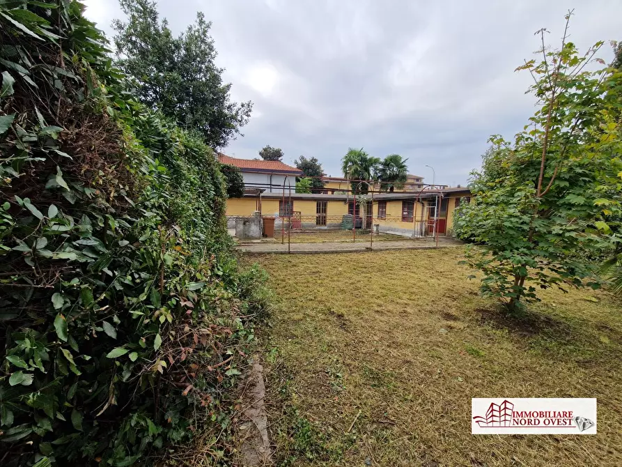Immagine 3 di Villa in vendita  12-14 a Bareggio