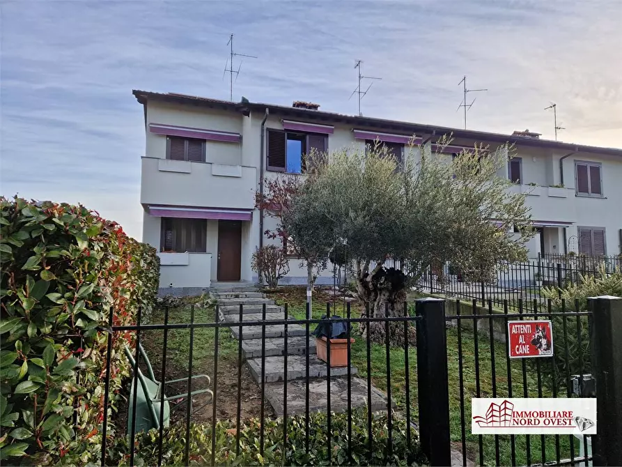 Immagine 2 di Villa in vendita  3/5 a Robecco Sul Naviglio