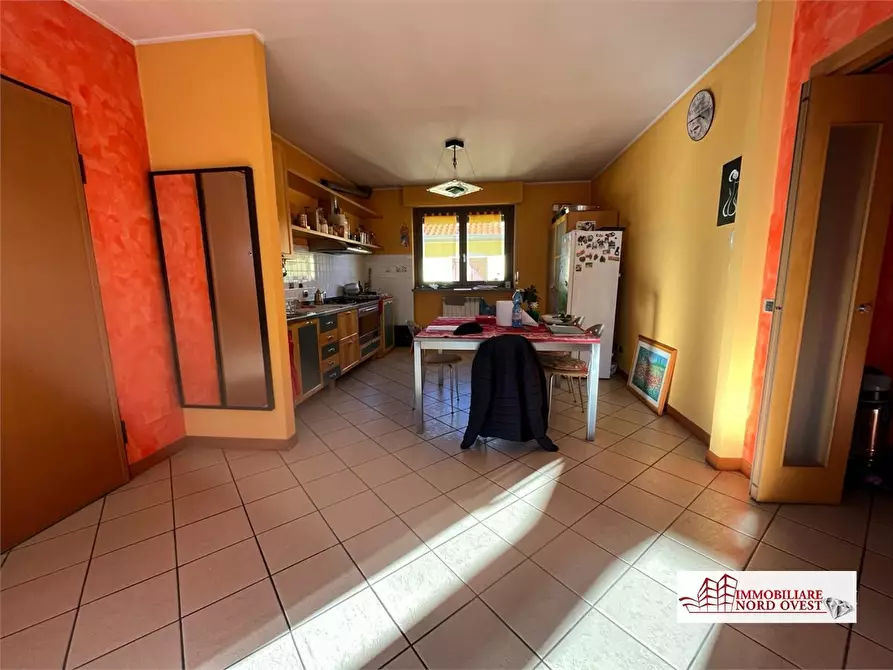 Immagine 5 di Villa in vendita  27 a Corbetta