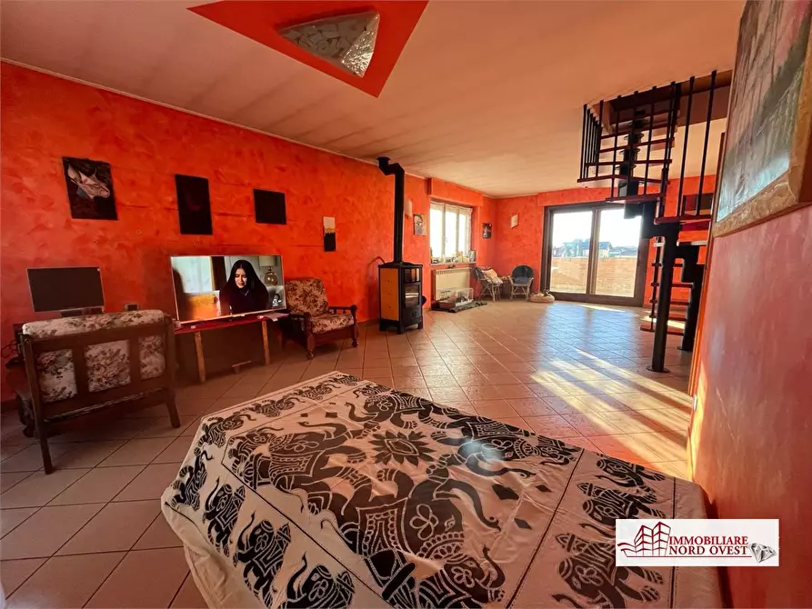 Immagine 10 di Villa in vendita  27 a Corbetta