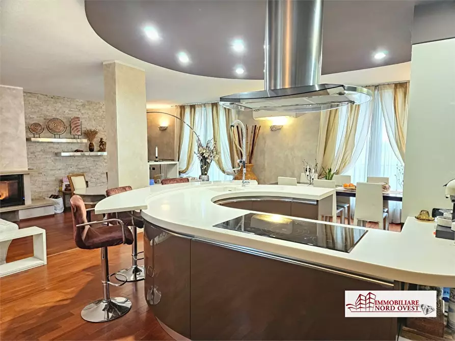 Immagine 7 di Villa in vendita  11 a Sedriano