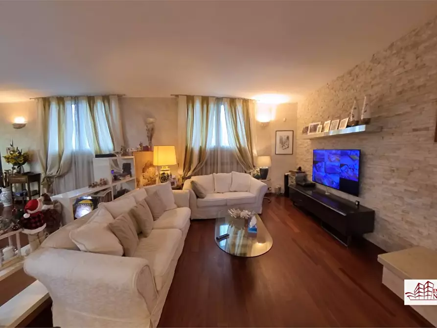 Immagine 9 di Villa in vendita  snc a Sedriano