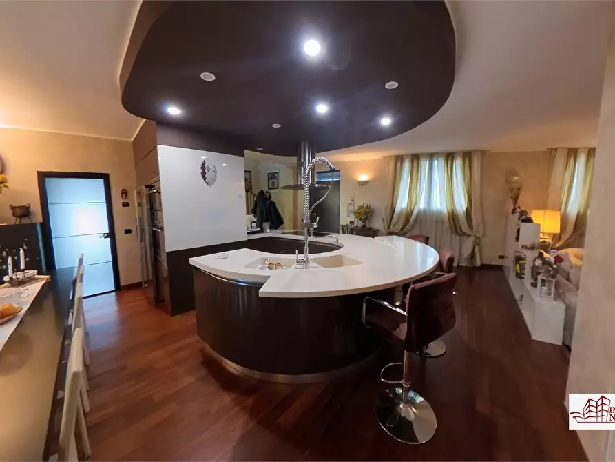 Immagine 3 di Villa in vendita  snc a Sedriano