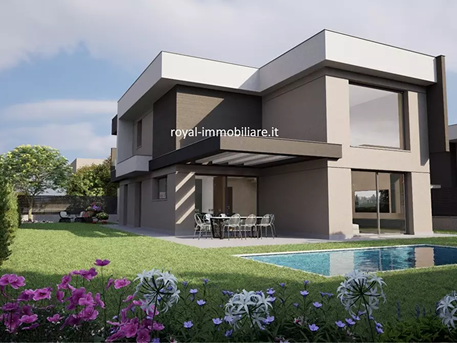 Immagine 1 di Villa in vendita  a Canegrate