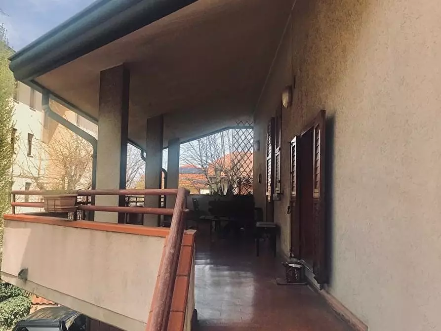 Immagine 9 di Villa in vendita  a Carpi