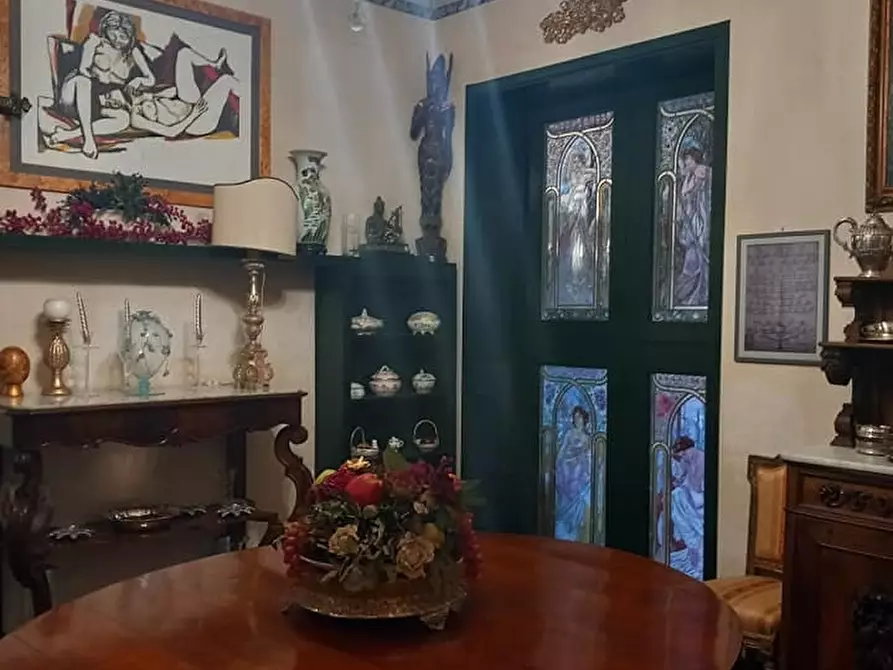 Immagine 10 di Villa in vendita  a Pisa