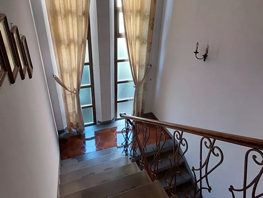 Immagine 6 di Villa in vendita  a Cascina