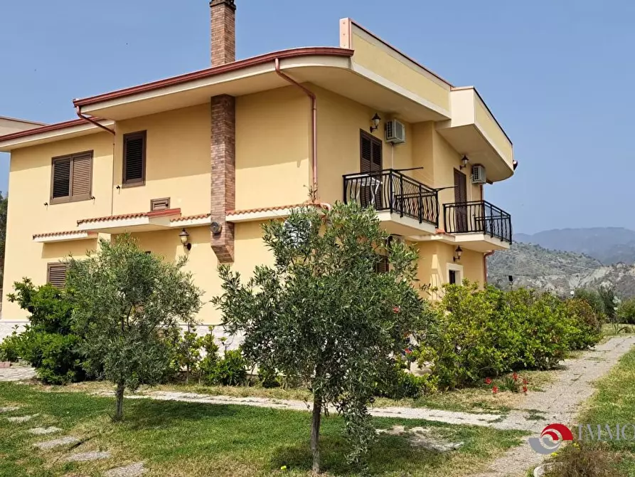 Immagine 4 di Villa in vendita  a Bova Marina