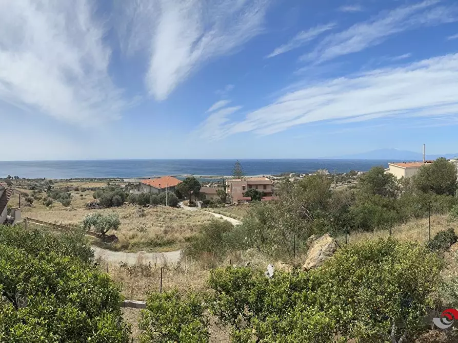 Immagine 2 di Villa in vendita  a Montebello Ionico