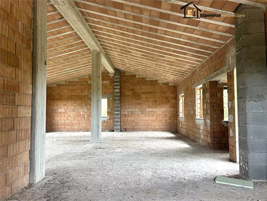 Immagine 9 di Villa in vendita  snc a Collevecchio