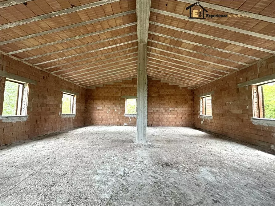 Immagine 7 di Villa in vendita  snc a Collevecchio