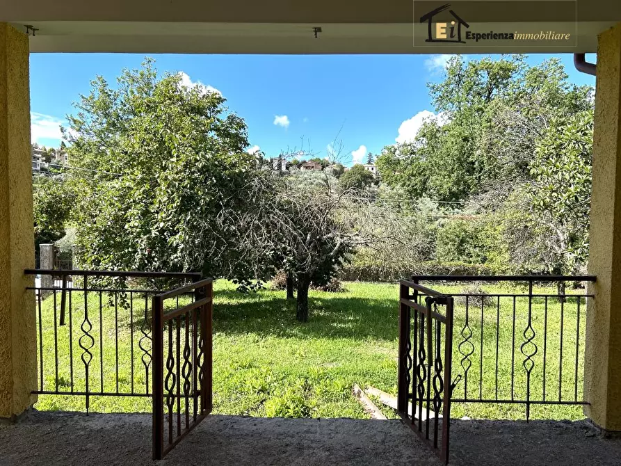 Immagine 1 di Villa in vendita  SNC a Cantalupo In Sabina